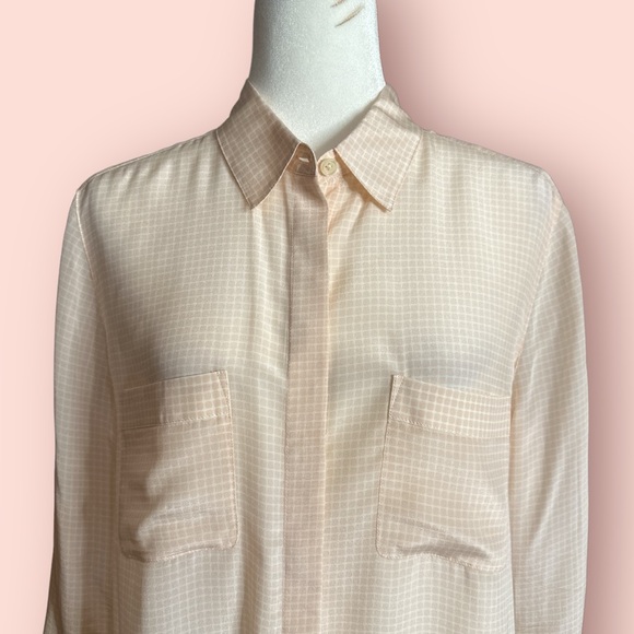 Ann Taylor silk dress shirt. Size large - Picture 2 of 7